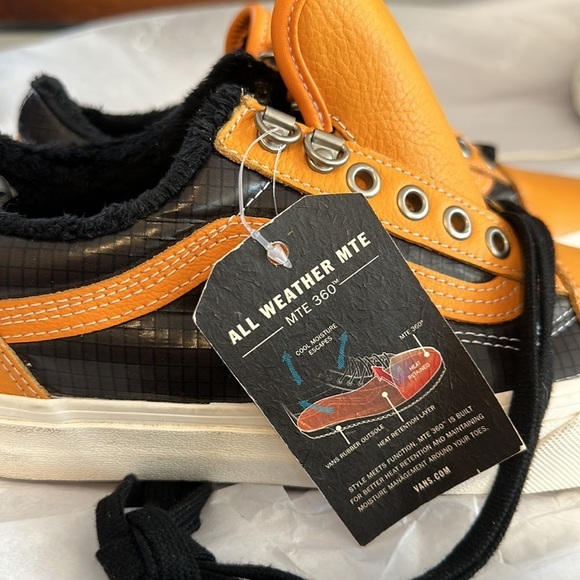 #51❤️ Brand new Vans all leather weather MTE sneakers - Picture 8 of 12